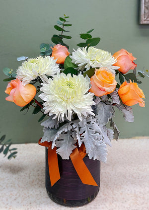 Open image in slideshow, Special Occasion vase

